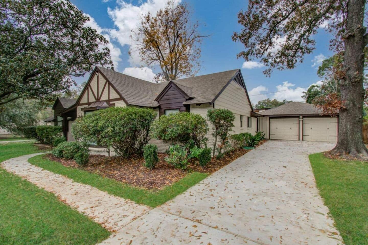 Western Oaks Retreat Хюстън Екстериор снимка